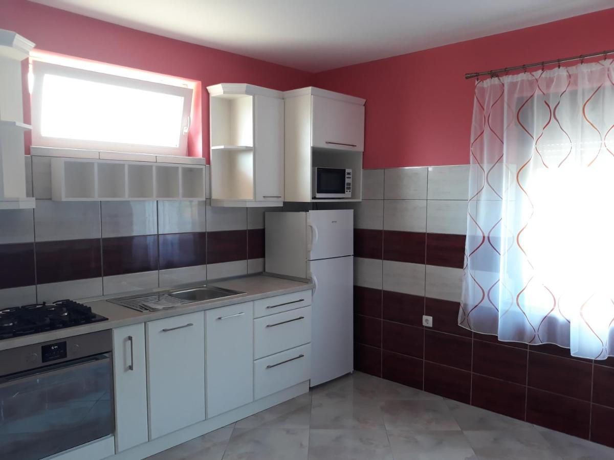 Andi Apartman Pacsér Kültér fotó