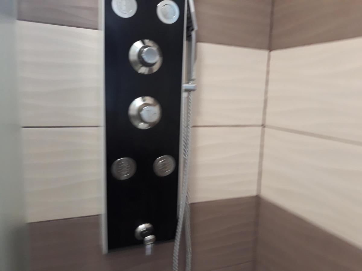Andi Apartman Pacsér Kültér fotó