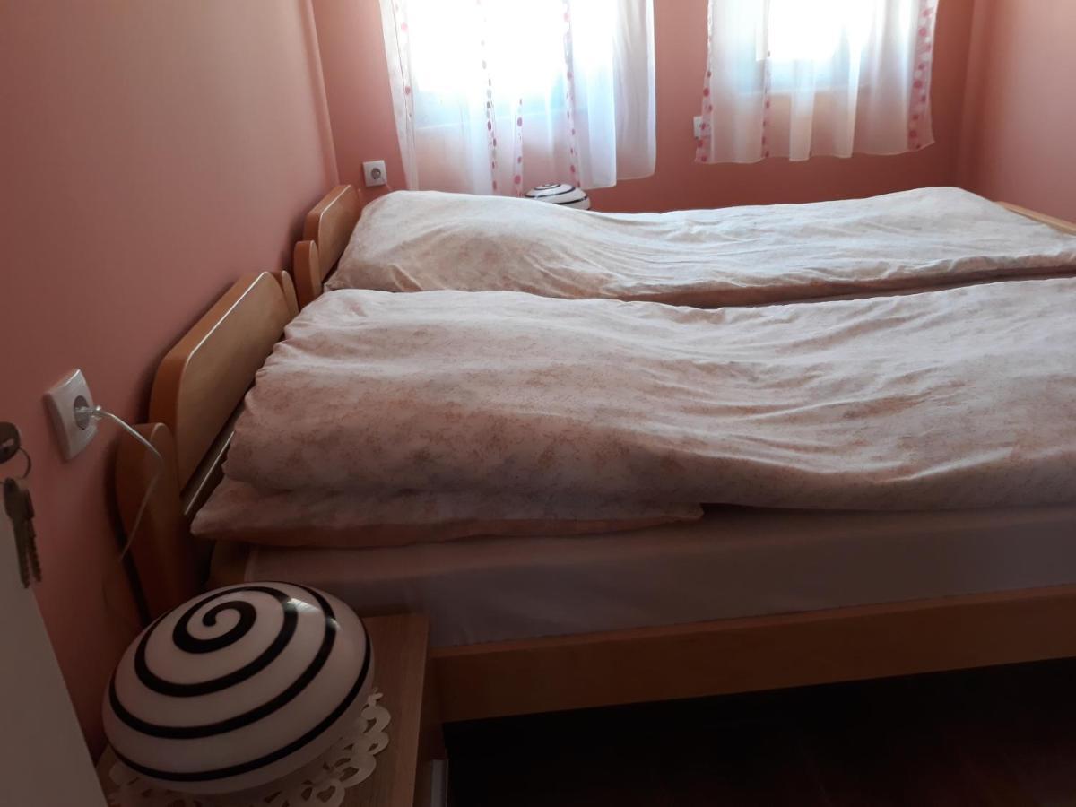 Andi Apartman Pacsér Kültér fotó