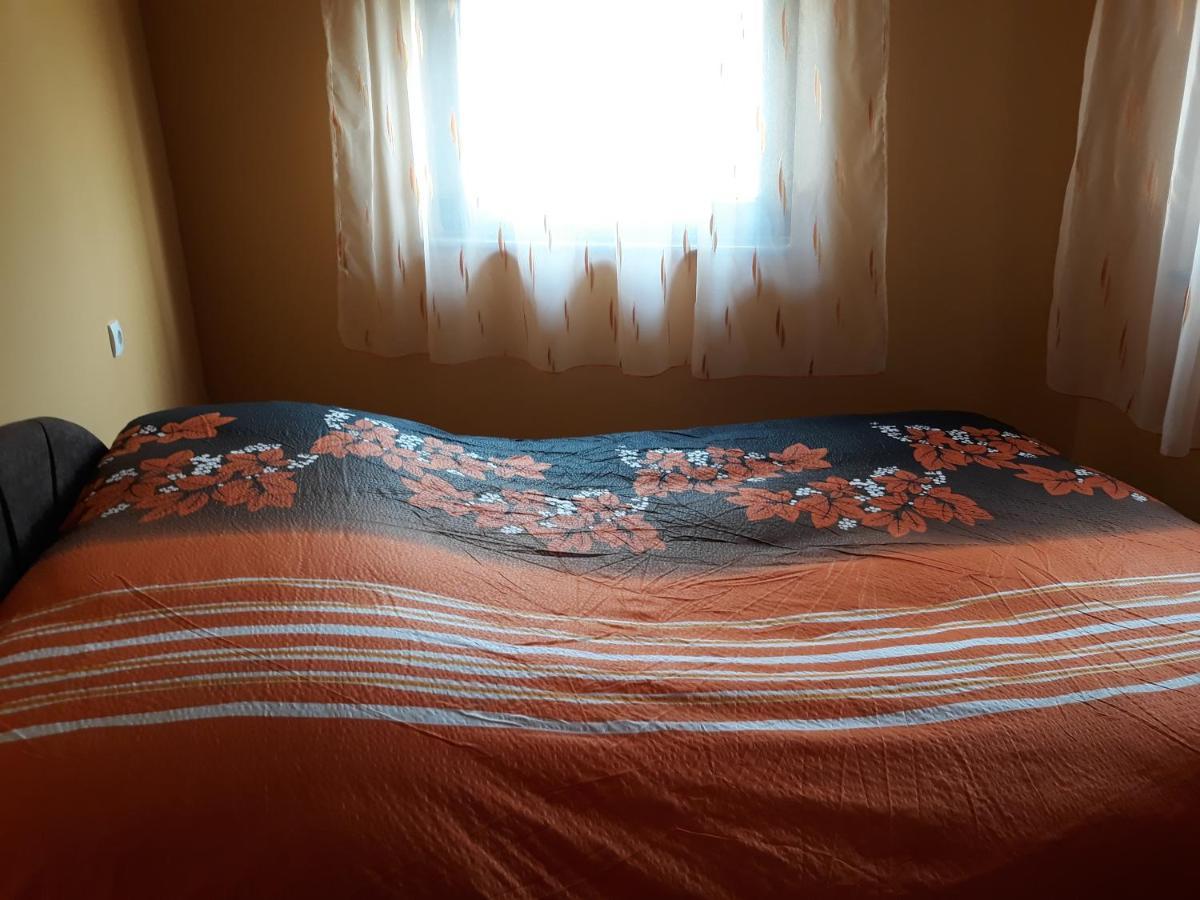 Andi Apartman Pacsér Kültér fotó